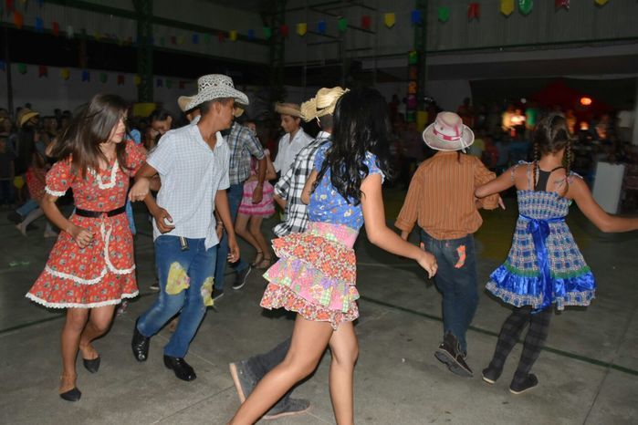 Prefeitura de Alegrete realiza com sucesso o III Arraiá da Alegria - Imagem 20