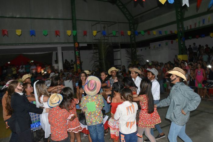 Prefeitura de Alegrete realiza com sucesso o III Arraiá da Alegria - Imagem 28