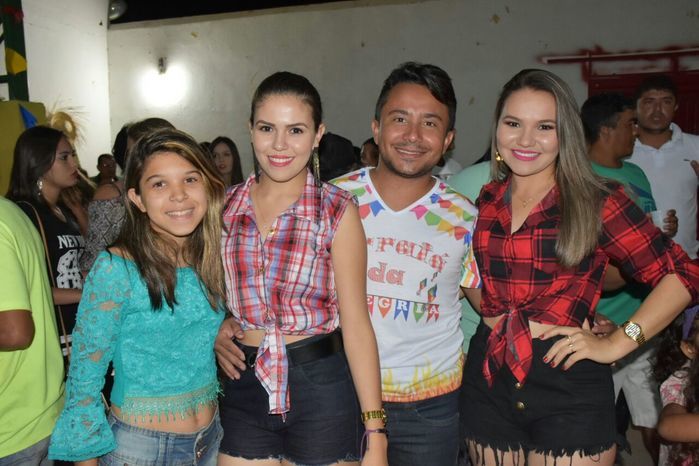 Prefeitura de Alegrete realiza com sucesso o III Arraiá da Alegria - Imagem 146