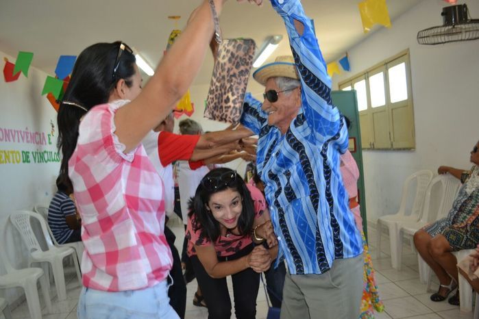 CRAS realiza festa junina para idosos do grupo Viva Idade - Imagem 58