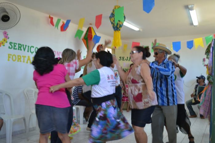 CRAS realiza festa junina para idosos do grupo Viva Idade - Imagem 56