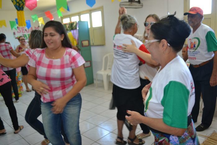 CRAS realiza festa junina para idosos do grupo Viva Idade - Imagem 61