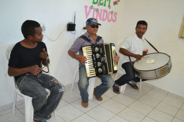 CRAS realiza festa junina para idosos do grupo Viva Idade - Imagem 43