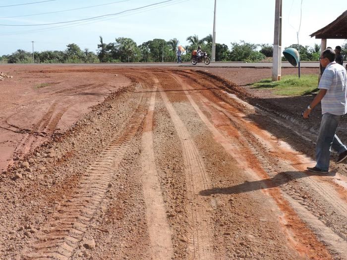 Iniciada as obras de calçamento em bairros carentes deste benefício - Imagem 11
