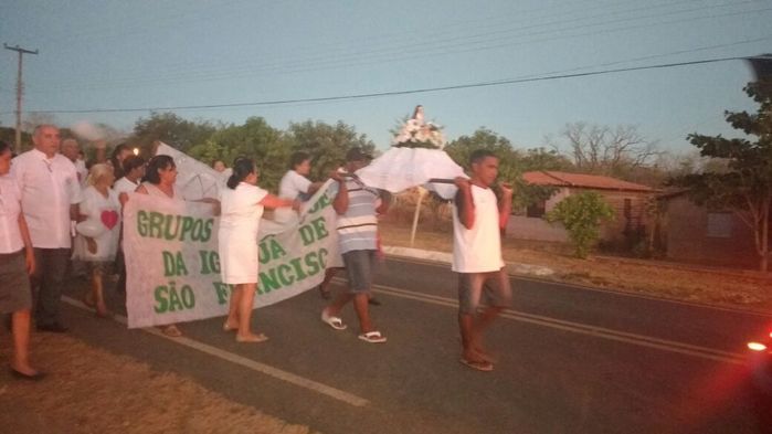 Caminhada pela paz abre Festejos religiosos em Francinópolis - Imagem 7