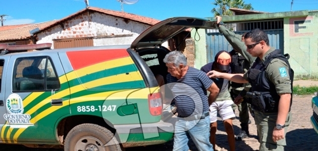 Idoso é preso acusado de aliciar criança de 10 anos 