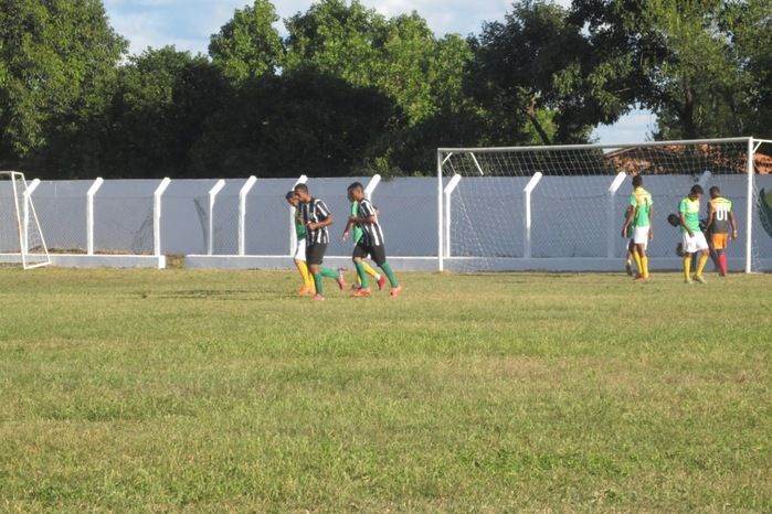 Vila Verde leva a melhor em campo e vence o Juventus - Imagem 17
