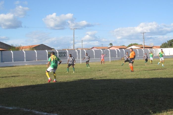 Vila Verde leva a melhor em campo e vence o Juventus - Imagem 5