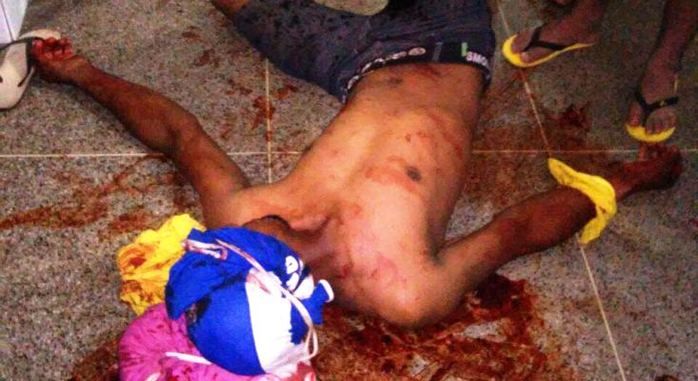 Homem recebe três facadas, sendo uma na cabeça, mas sobrevive - Imagem 1