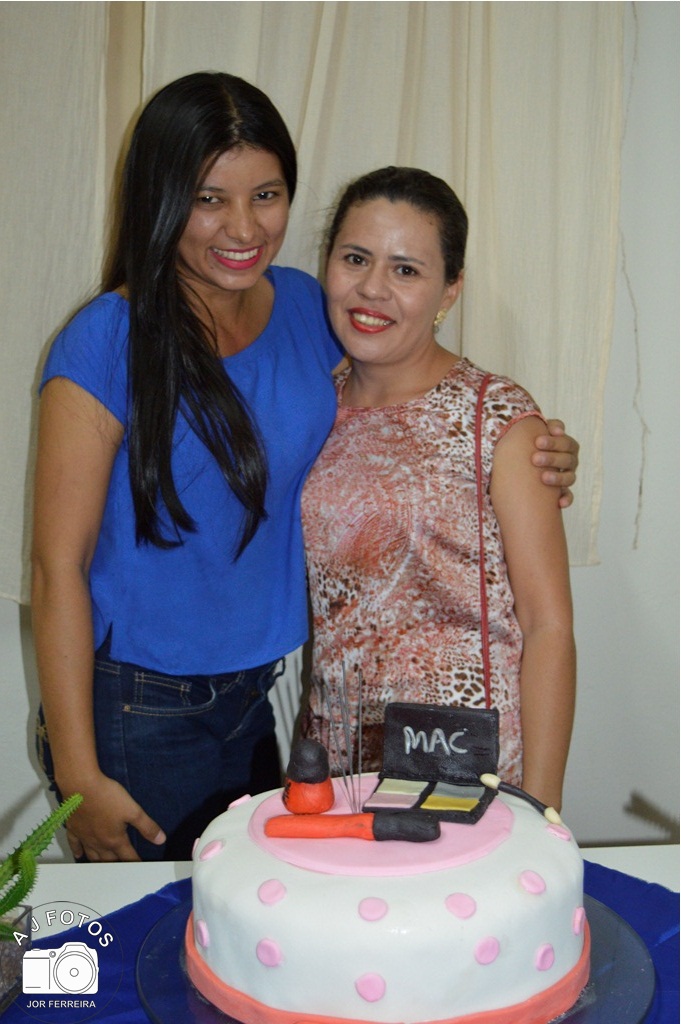 Equipe SEMTAS faz surpresa para Auxiliar Administrativa  - Imagem 6