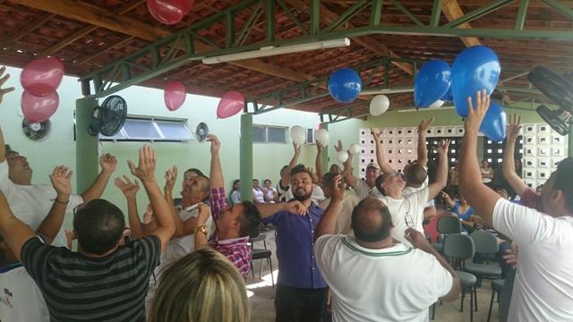 Hospital Regional de Valença comemora o Dia dos Pais. Fotos - Imagem 53