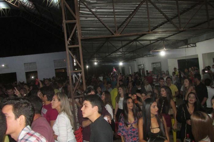 Show com Gabriel Diniz supera expectativa em Água Branca - Imagem 15