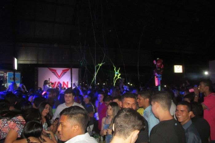 Show com Gabriel Diniz supera expectativa em Água Branca - Imagem 14