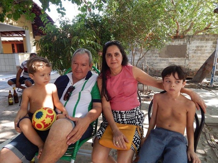 Família comemora aprovação da filha no vestibular de medicina. - Imagem 5