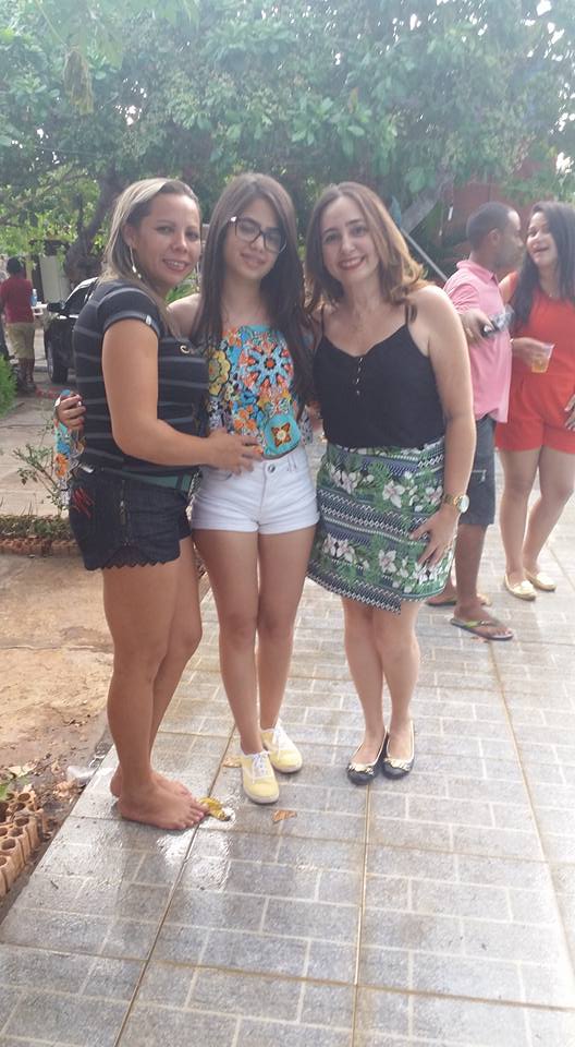 Família comemora aprovação da filha no vestibular de medicina. - Imagem 9