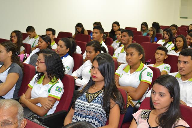 Mesa redonda debateu os 10 anos da Lei Maria da Penha - Imagem 8