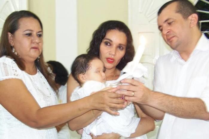Celebração religiosa do Batizado de Maria Lucia. - Imagem 4