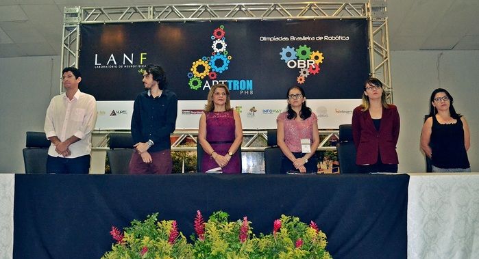 Abertura do ArtTRON reúne estudantes e amantes da robótica - Imagem 3