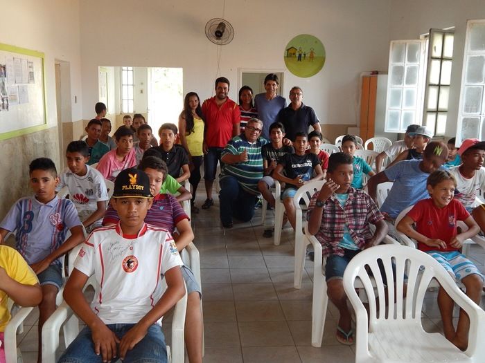 Mauro Galvão esteve com adolescentes e jogou com veterano. - Imagem 13