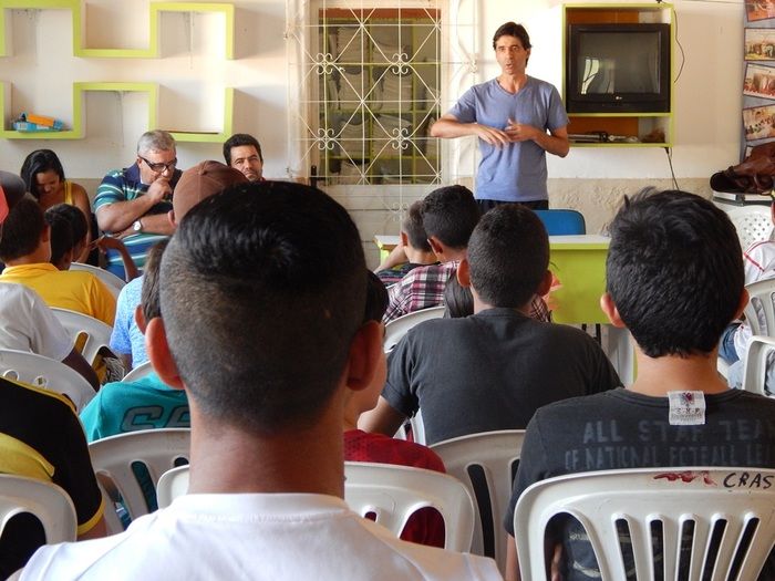 Mauro Galvão esteve com adolescentes e jogou com veterano. - Imagem 4