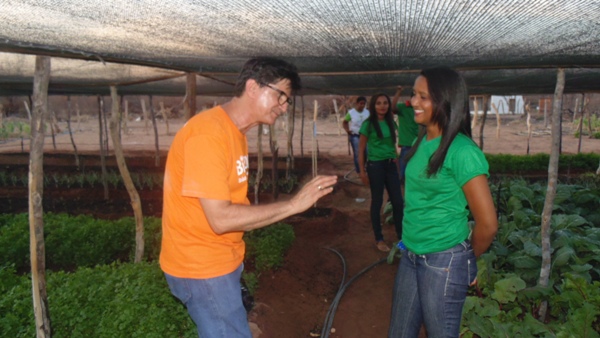 Feira agrícola é realizada com sucesso em Santo Inácio  - Imagem 13
