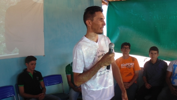 Feira agrícola é realizada com sucesso em Santo Inácio  - Imagem 2