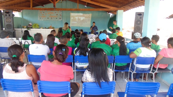 Feira agrícola é realizada com sucesso em Santo Inácio  - Imagem 6