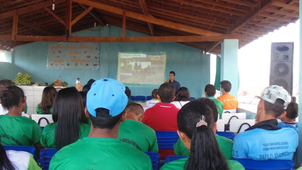 Feira agrícola é realizada com sucesso em Santo Inácio  - Imagem 7