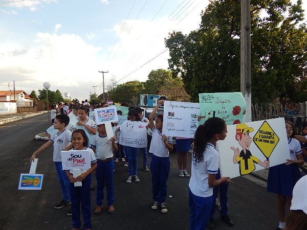 Educação de Lagoinha Realizou Caminhada sobre o Trânsîto - Imagem 2