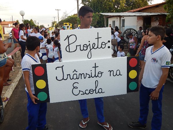 Educação de Lagoinha Realizou Caminhada sobre o Trânsîto - Imagem 7