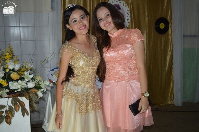 Família realiza aniversário de 15 anos para Taynara - Imagem 22