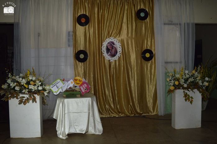 Família realiza aniversário de 15 anos para Taynara - Imagem 2