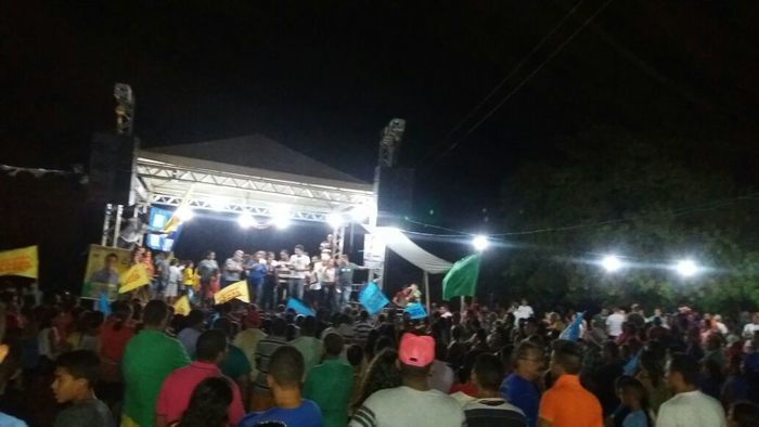 Multidão prestigia Capote em grande comício no Barreiro do Alcides - Imagem 5