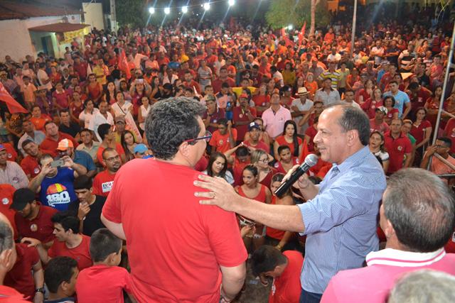 Venicio do Ó abre comitê com arrastão popular em Pimenteiras - Imagem 22