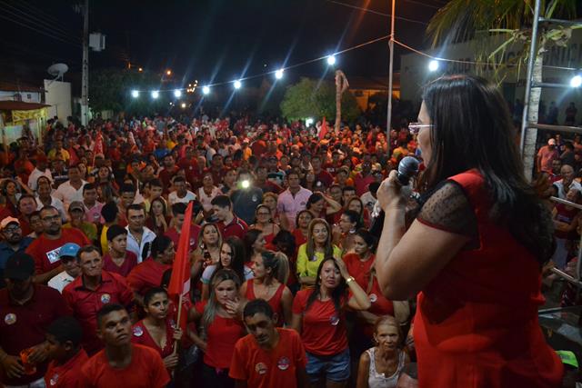Venicio do Ó abre comitê com arrastão popular em Pimenteiras - Imagem 24
