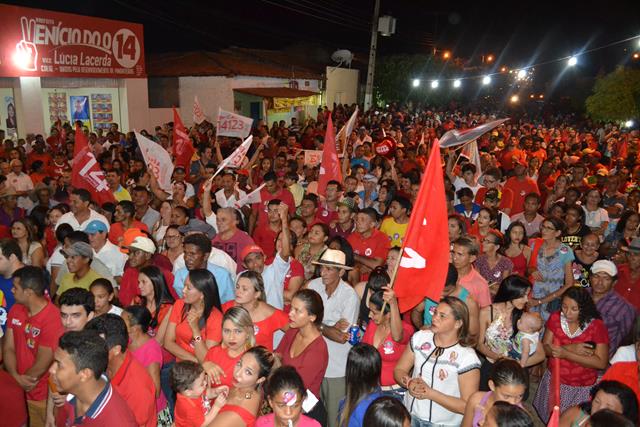 Venicio do Ó abre comitê com arrastão popular em Pimenteiras - Imagem 13