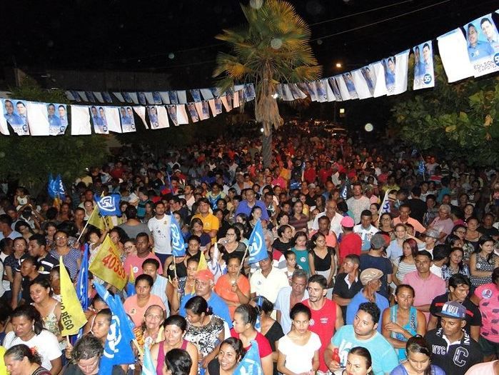 Capote e Manin realizaram grande comício no Bairro de Fátima - Imagem 4