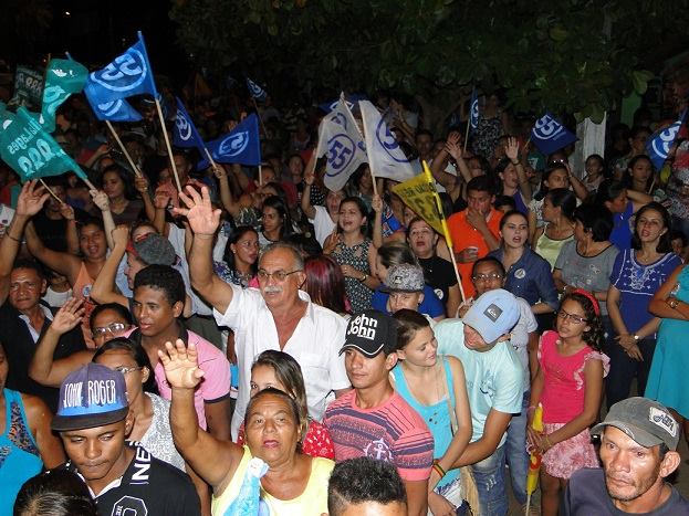 Capote e Manin realizaram grande comício no Bairro de Fátima - Imagem 5
