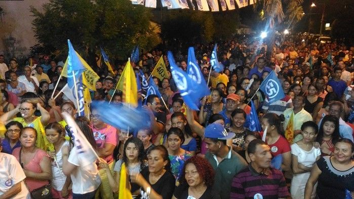 Capote e Manin realizaram grande comício no Bairro de Fátima - Imagem 16