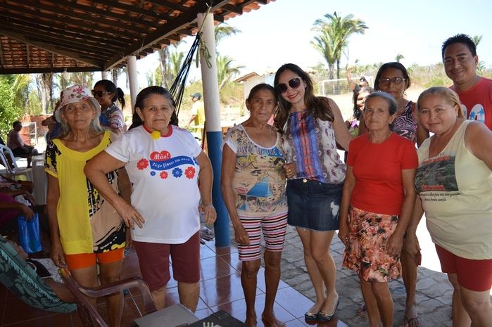 Assistência Social realiza manhã de lazer aos idosos. - Imagem 35