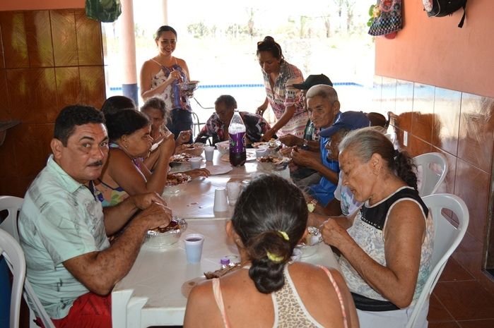 Assistência Social realiza manhã de lazer aos idosos. - Imagem 60