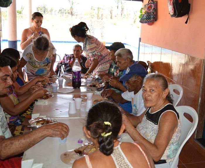 Assistência Social realiza manhã de lazer aos idosos. - Imagem 59