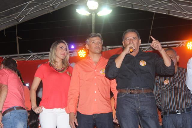 Coligação Muda Valença realiza comício no Novo Horizonte - Imagem 14