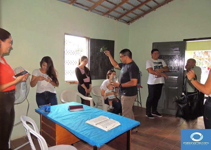 Padre Paulo Sergio realiza a bênção das instalações do CRAS da Vila - Imagem 8