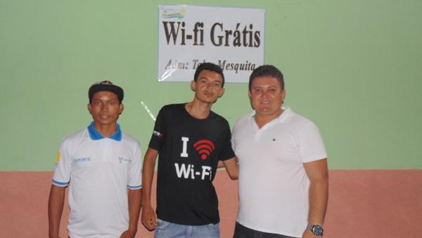 Prefeito Tairo Inaugura rede de internet grátis para a população  - Imagem 3