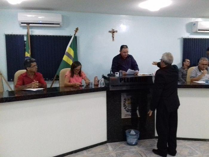 Vereador Toinho de Quincas toma posse em Dom Expedito Lopes. - Imagem 20