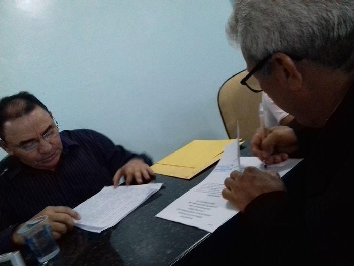 Vereador Toinho de Quincas toma posse em Dom Expedito Lopes. - Imagem 13