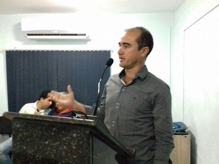 Vereador Toinho de Quincas toma posse em Dom Expedito Lopes. - Imagem 47