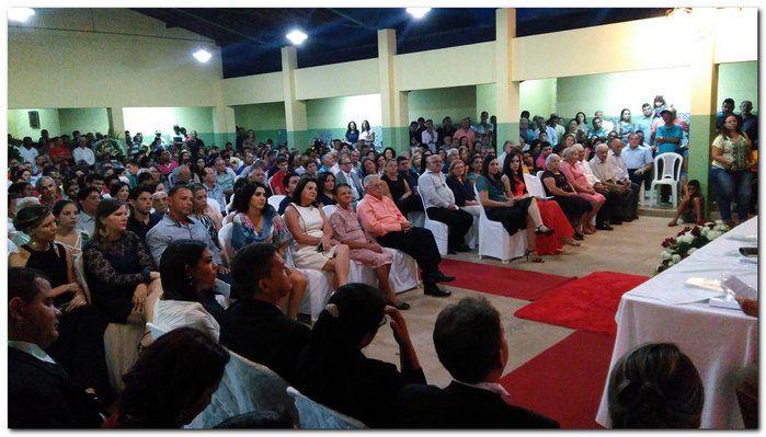   Prefeito Silva Júnior e seu vice Deuzim Aguiar são empossados - Imagem 19