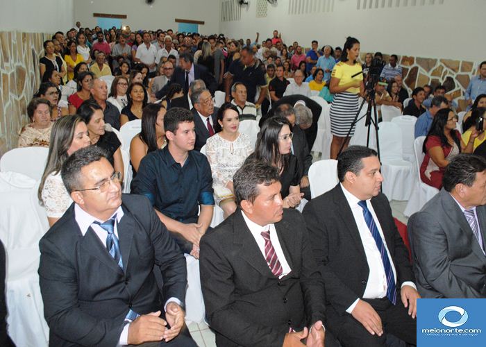Alvimar Martins e Betinha Brandão são empossados pela câmara  - Imagem 23